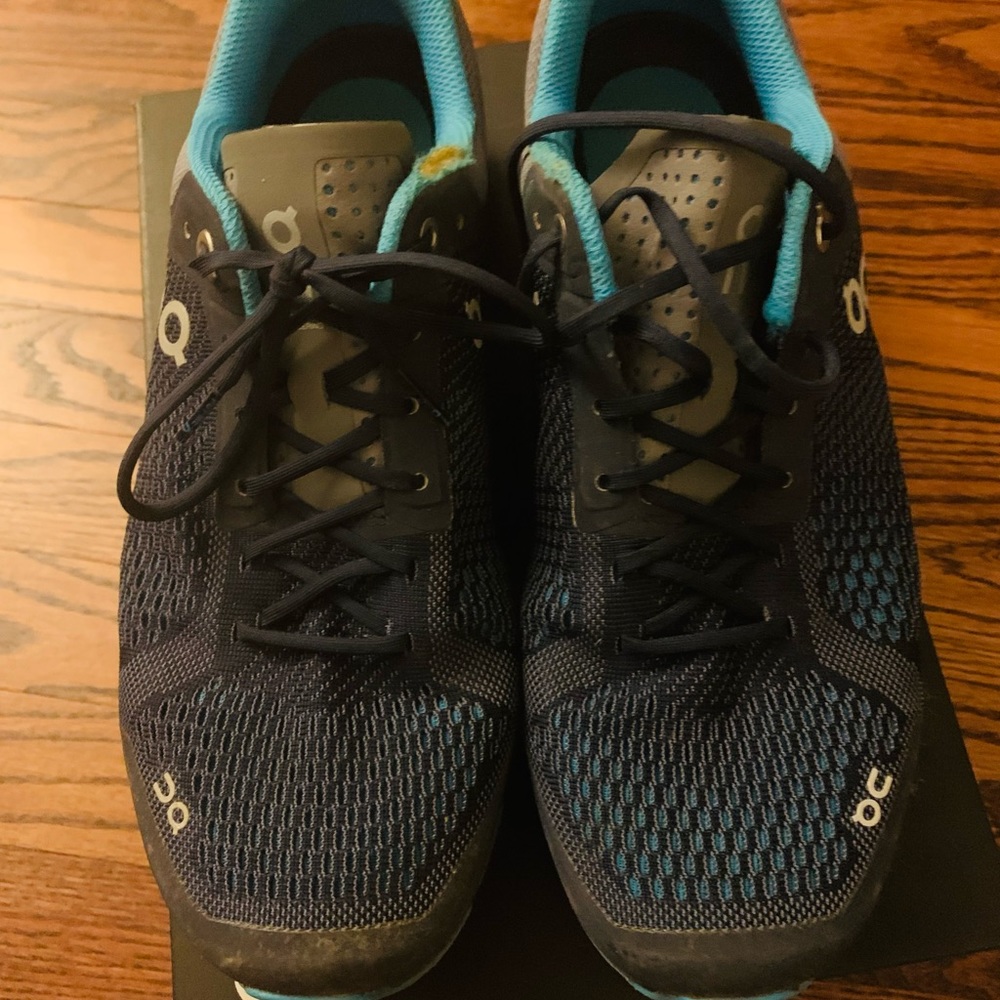 On cloud running shoes men’s - Picture 3 of 9